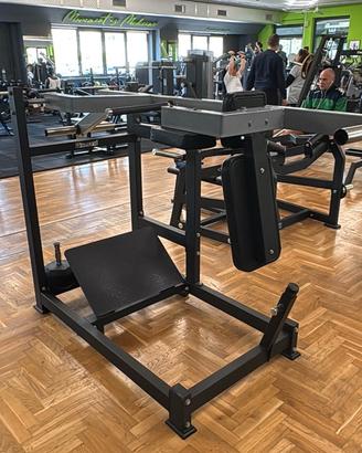 PENDULUM SQUAT DIAMOND; VERTICAL TRACTION TECHNOGY