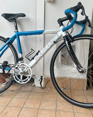 Bici da corsa Campagnolo Mania bike in alluminio