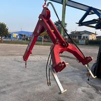 Gru Cosmec con pistone idraulico