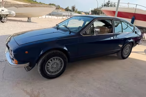 Alfa Romeo GTV 2000