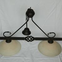 Lampadario in ferro battuto