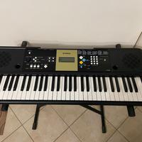 Tastiera Yamaha YPT-220
