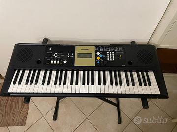 Tastiera Yamaha YPT-220