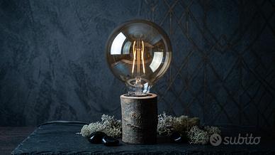 Lampada in legno di nocciolo  pezzo unico