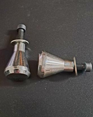 Pomelli in Ottone cromato 2pz Datati