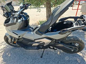 XADV 750