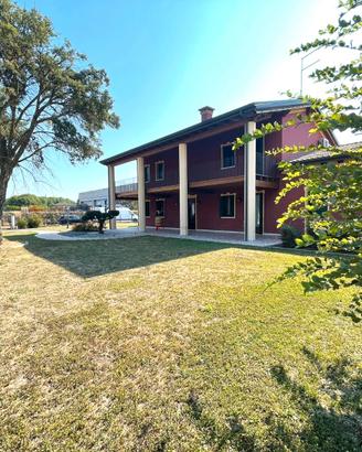 Campodarsego - villa singola su parco di 1800 mq