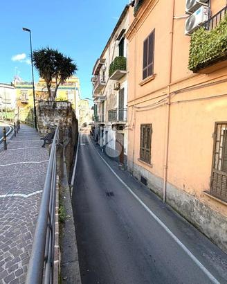 2 LOCALI A PORTICI
