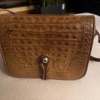 Borsa in serpente color ocra con tracolla