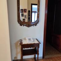 Specchio con tavolino da ingresso 