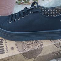Sneakers Mustang zeppa 41