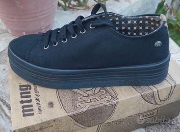 Sneakers Mustang zeppa 41