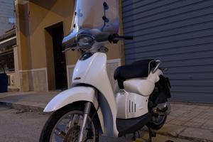 Aprilia Scarabeo 50 4t