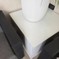 Tavolino cubo bianco