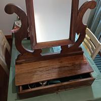 Antica psiche con specchio in piombo