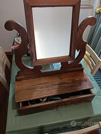 Antica psiche con specchio in piombo