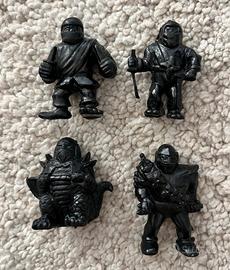 4 exogini neri
