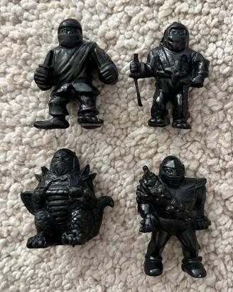4 exogini neri