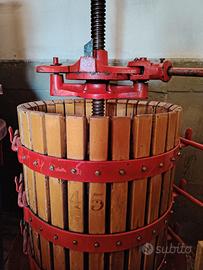 torchio a leva da 45 per vino