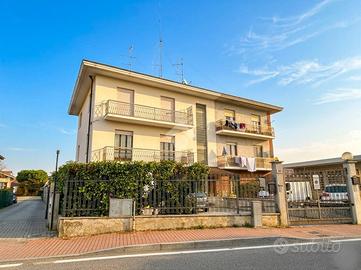 3 LOCALI A GASSINO TORINESE