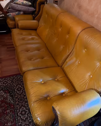 Salotto Vintage in Vera Pelle Giallo Ocra Divano
