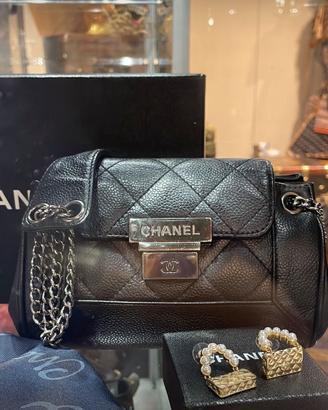 Chanel mini caviar