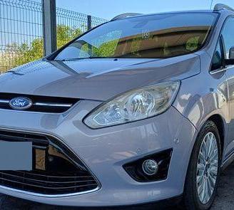 Ford Grand C-MAX TITANIUM