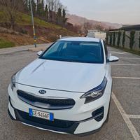 kia x ceed 1.4 t-gdi all. Evolution lounge pack