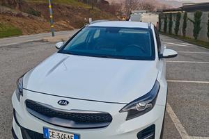 kia x ceed 1.4 t-gdi all. Evolution lounge pack