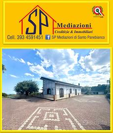 Villa Singola Bifamiliare con ampio Parco Verde