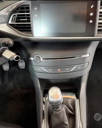 Peugeot 308 BlueHDi 130 S&S Allure