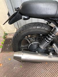 Moto Guzzi V7 Stone 2013-33000 km