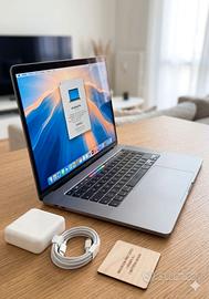 MacBook Pro 15" (2019) | GRADO A | BATTERIA NUOVA