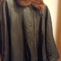 giacca cappotto  pelle con collo pelliccia 