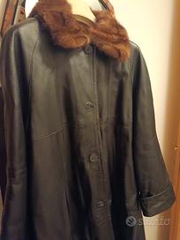 giacca cappotto  pelle con collo pelliccia 