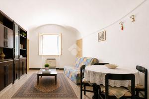 2 LOCALI A CAMPOROSSO