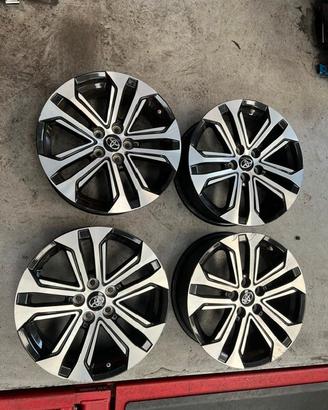 4 cerchi usati 18 pollici originali Toyota RAV 4