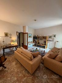 Appartamento luminoso, ristrutturato e arredato