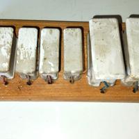 ANTICHE VALVOLE TABACCHIERE IN PORCELLANA ANNI 50
