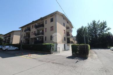 3 LOCALI A LESIGNANO DE' BAGNI