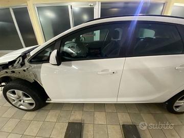 PORTA ANTERIORE SINISTRA OPEL ASTRA J 2015