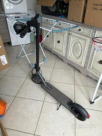 Monopattino elettrico riceel r30