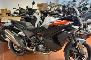 Stupenda KTM 1390 Super Adventure Evo S