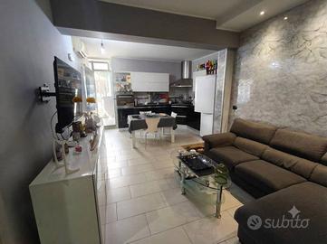 Casa indipendente di 96 m² con 3 locali a Giarre