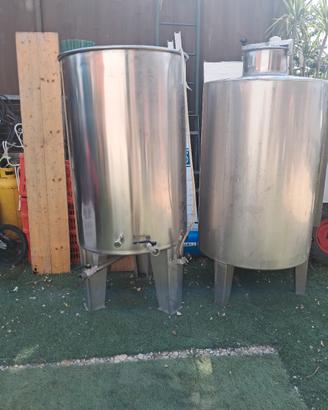 botti inox   6hl  .20 hl filtro e pimpa liverqni