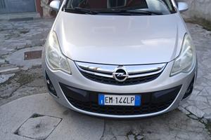 Opel corsa 1.2 benzina 2012