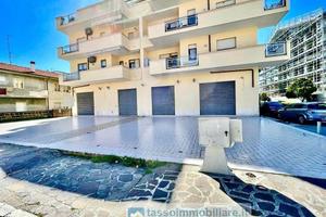 Immobile di 230 m² con 4 locali a Francavilla al M