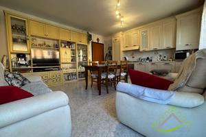 TRE LOCALI CON GARAGE