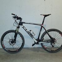 Bici MTB CUBE in carbonio