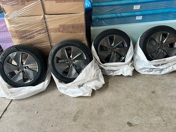 Cupra born cerchi 18” Cyclone aero+gomme hankook